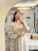 پیراهن زیبای پرنسسی
